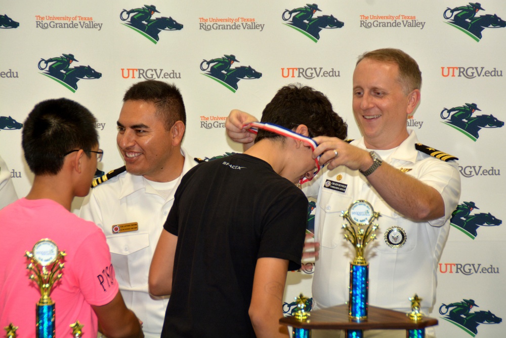 Navy continues to spark students’ interest in STEM with HESTEC SeaPerch Challenge