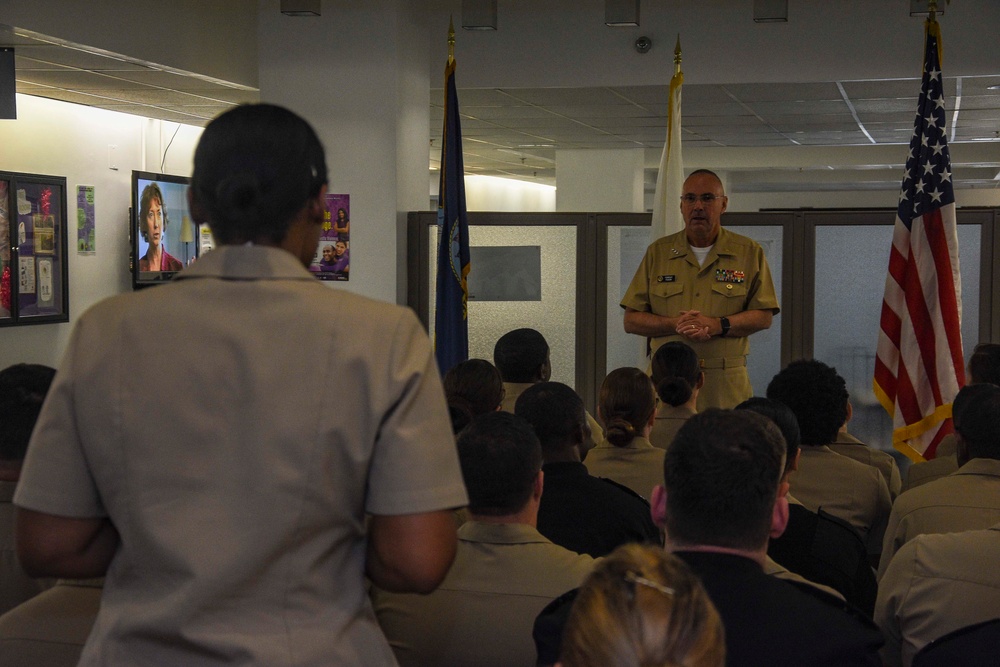 Navy Surgeon General Visits Gulf Coast