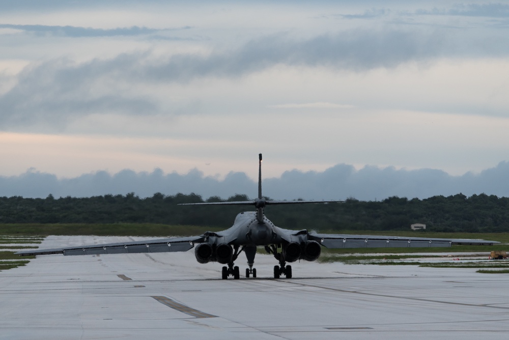 First for U.S., Japan, Republic of Korea air forces: nighttime training near Sea of Japan
