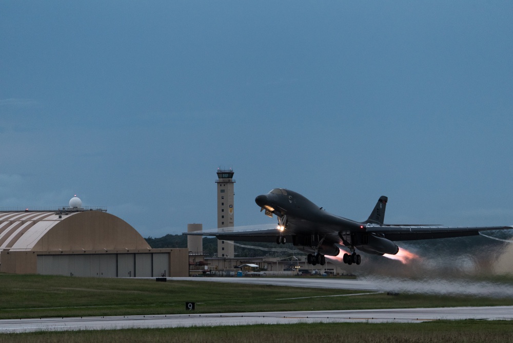First for U.S., Japan, Republic of Korea air forces: nighttime training near Sea of Japan