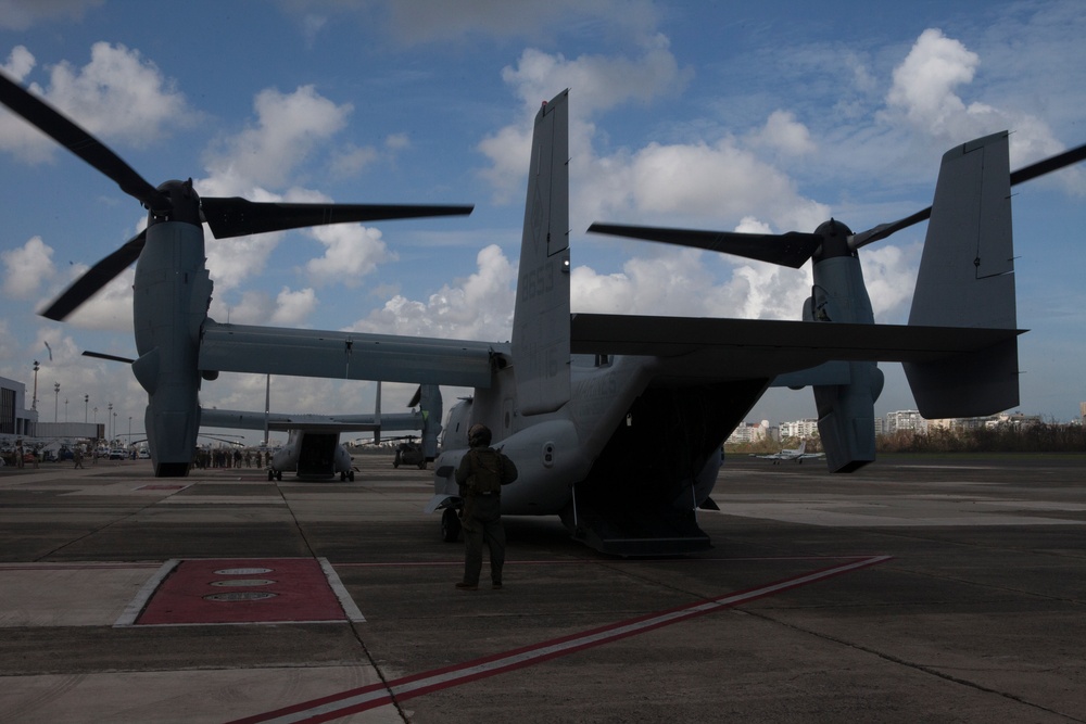 VMM-264 Humanitarian Operations in Puerto Rico