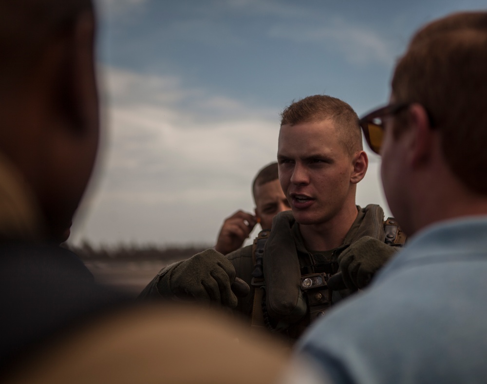VMM-264 Humanitarian Operations in Puerto Rico