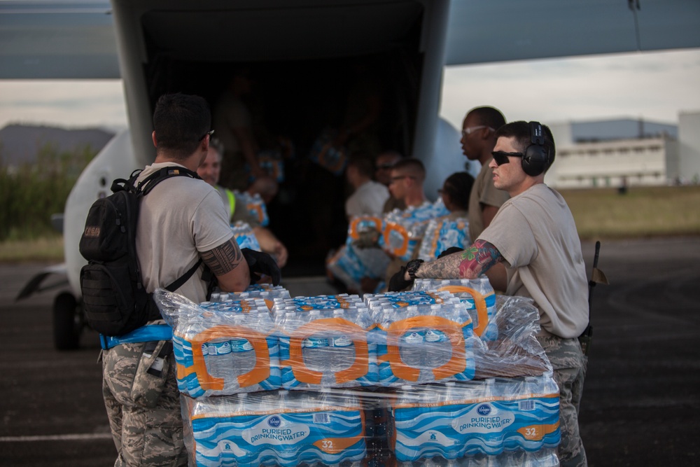 VMM-264 Humanitarian Operations in Puerto Rico