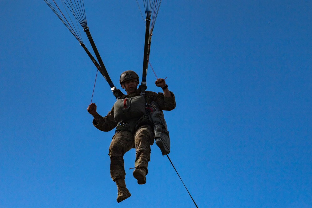 Airmen ‘rig’ parachute game