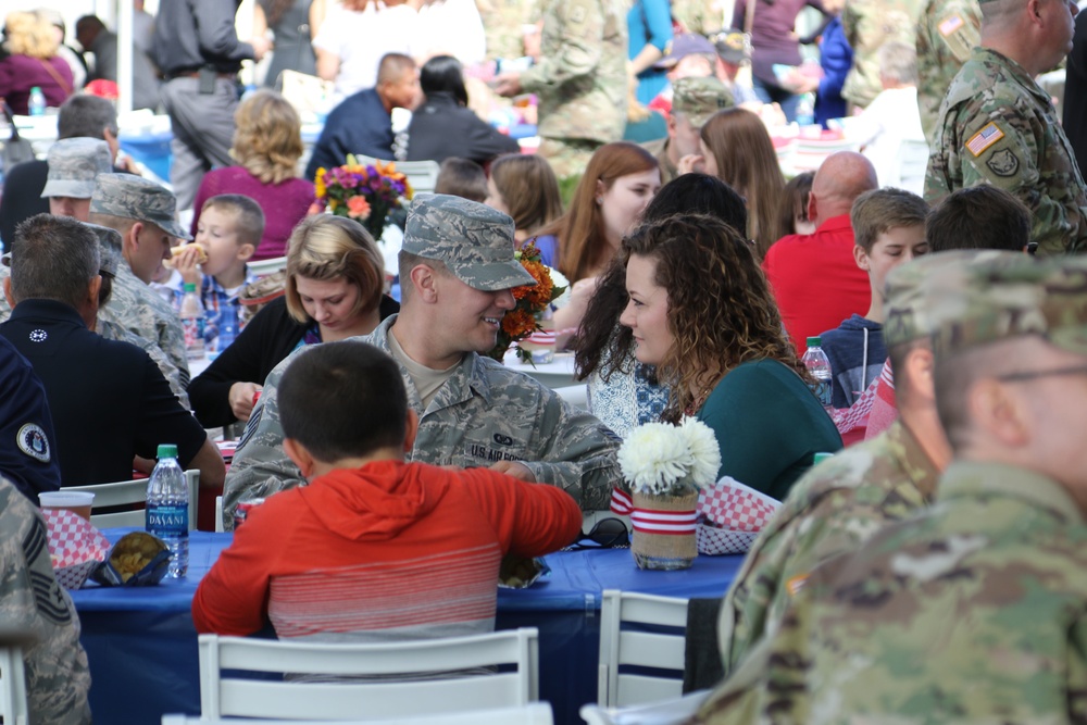 Wisconsin’s First Lady and Governor host event celebrating the Wisconsin National Guard