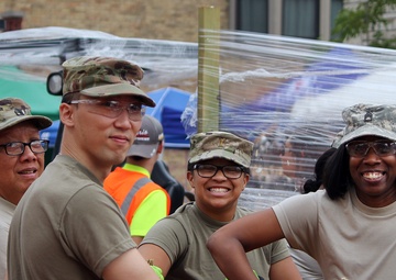 Army Reserve Soldiers support community to attempt break at Guinness World Record