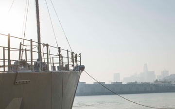 USS Champion departs San Francisco following Fleet Week