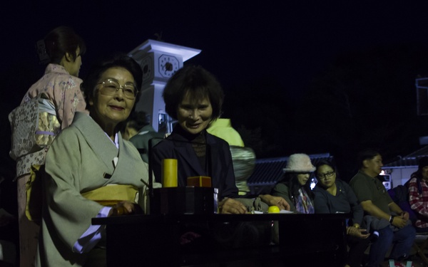 Full moon shines on Japanese tea ceremony