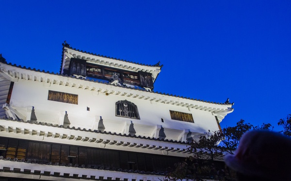 Full moon shines on Japanese tea ceremony