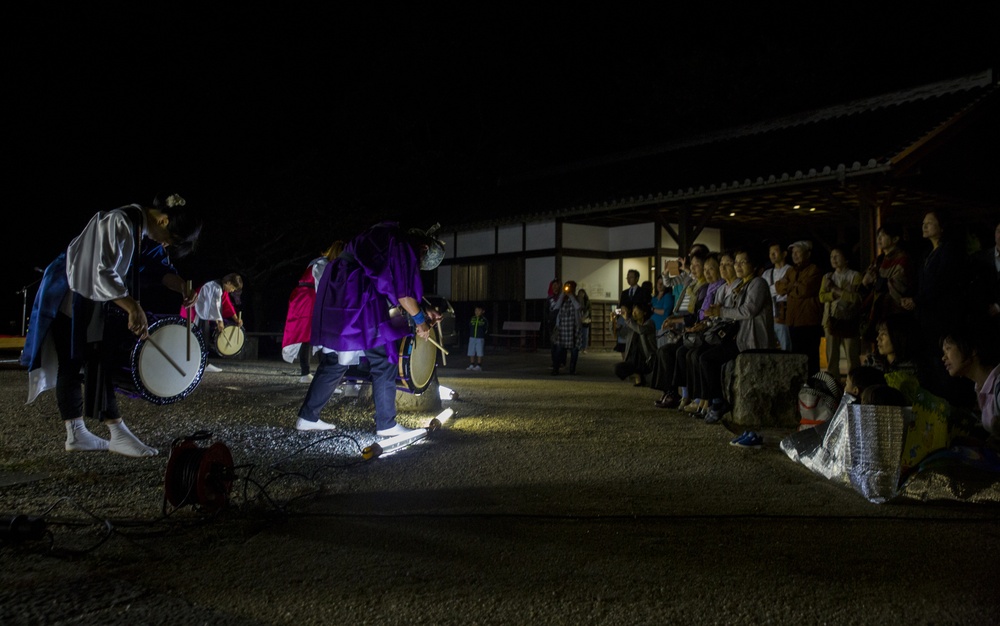 Full moon shines on Japanese tea ceremony