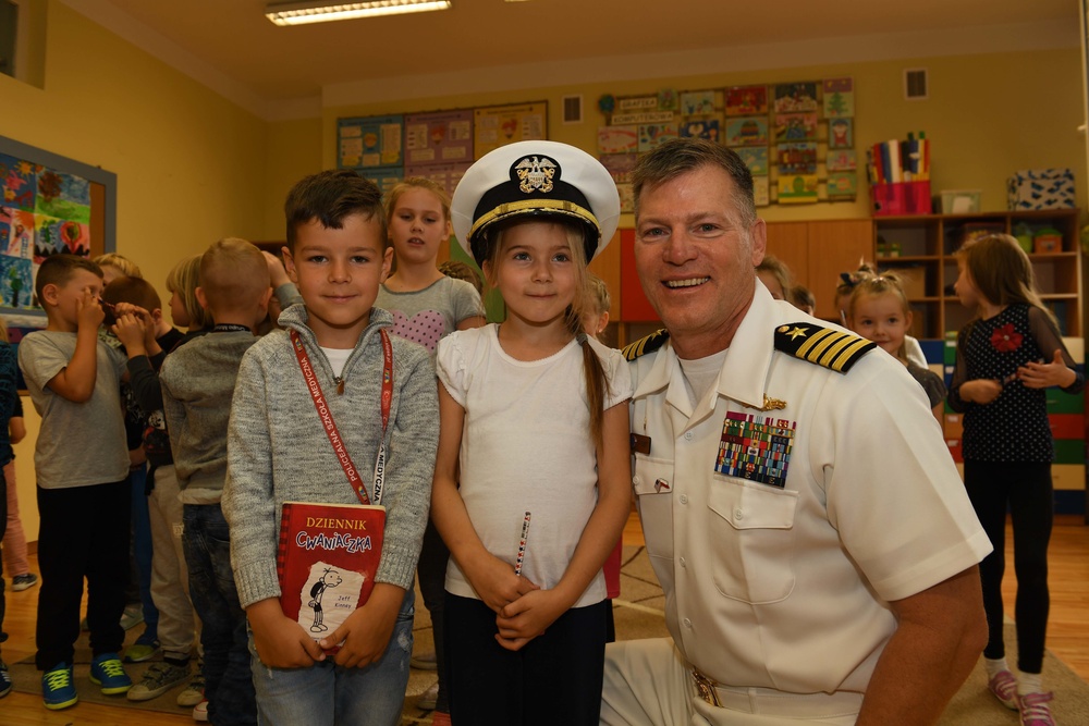 NSF Redzikowo Sailors Visit Local School