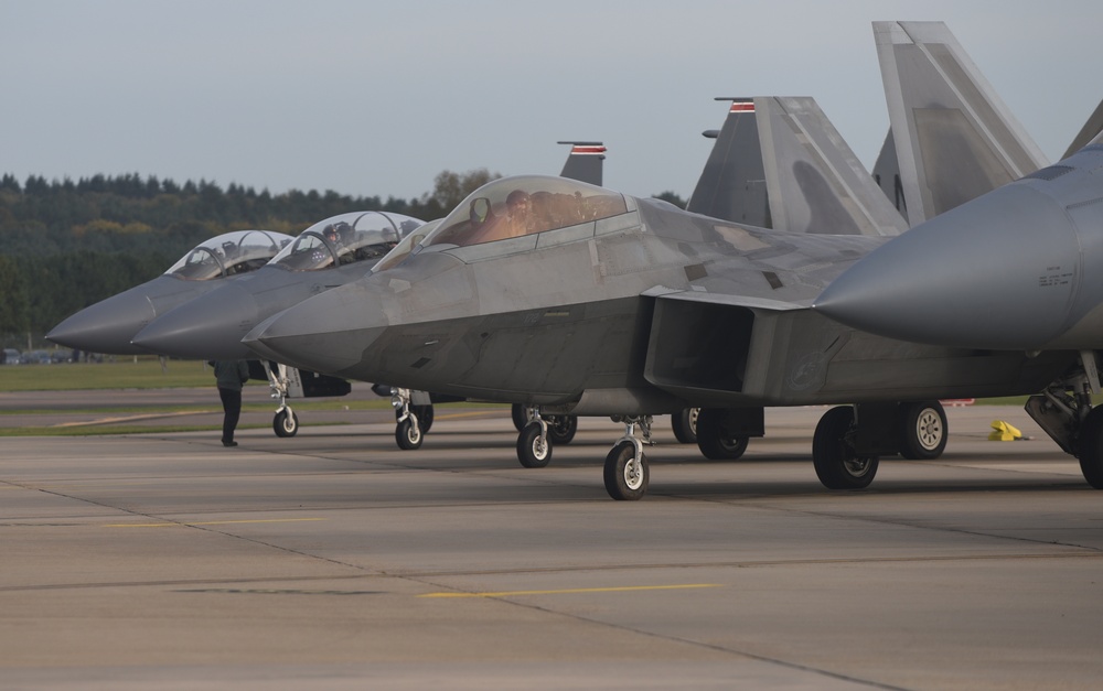 F22s Back in Europe