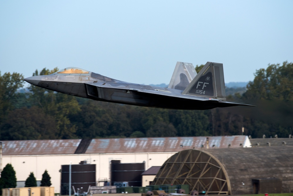F-22s Back to Europe