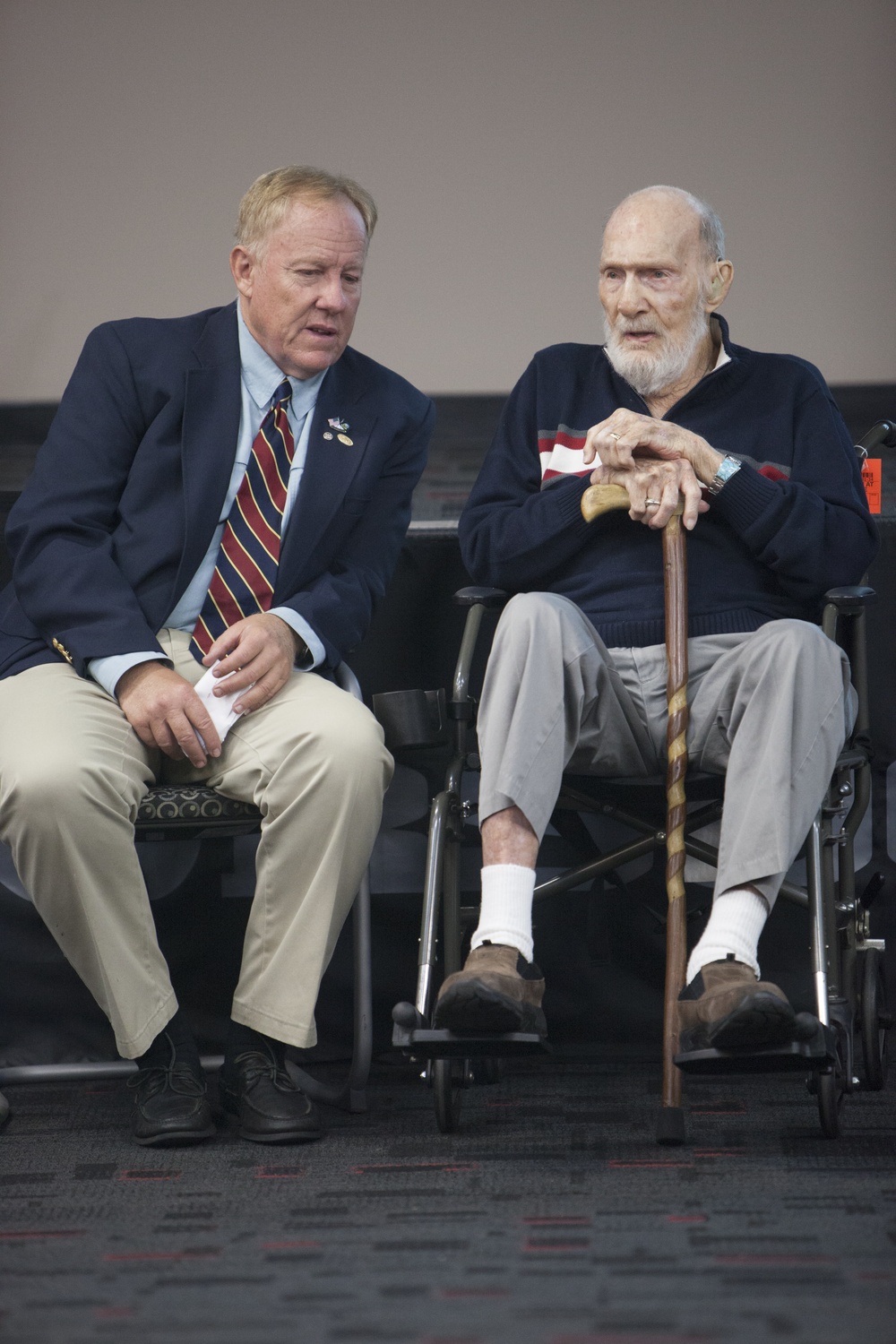 Last living WWII OSS Maritime frogman relives history