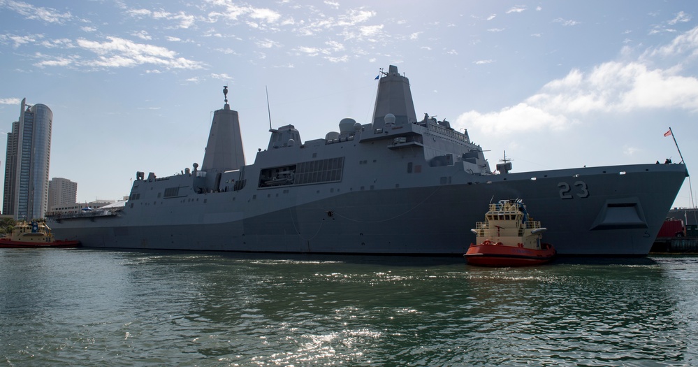 USS Anchorage Arrives for Fleet Week San Diego