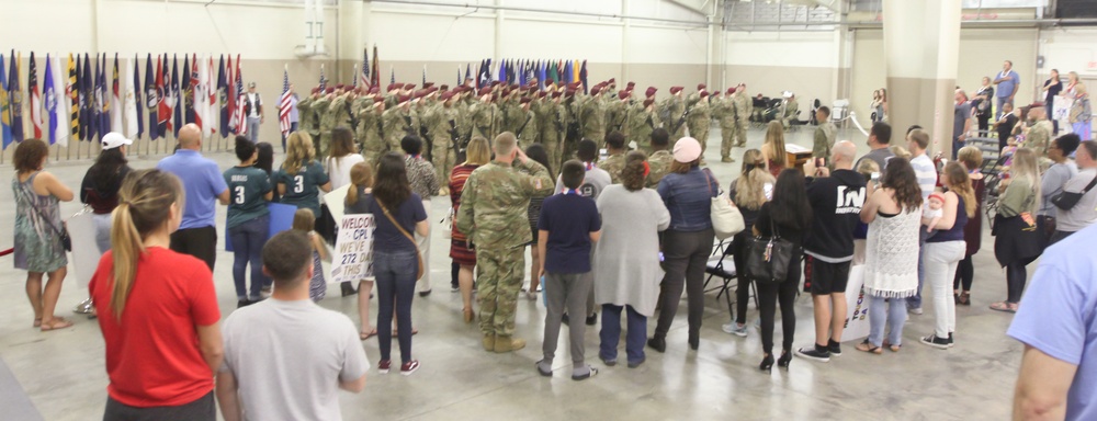 Falcon Paratroopers return from Iraq