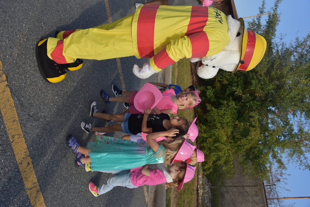 Robins Fire Department Visit Child Development Center