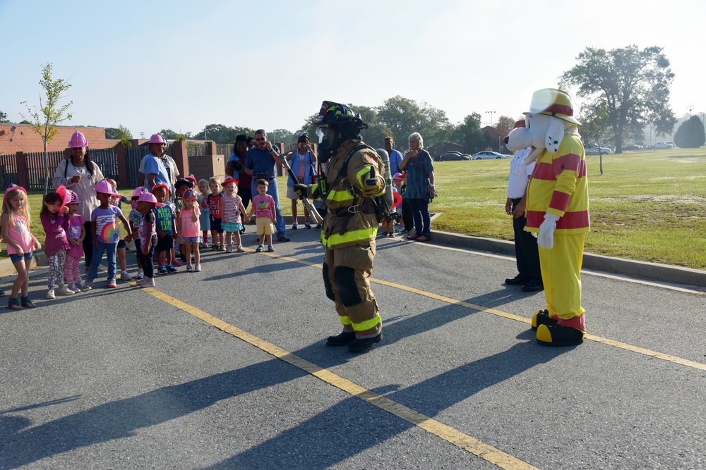 Robins Fire Department Visit Child Development Center