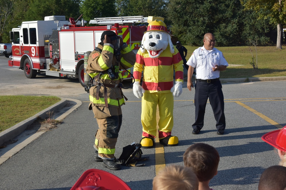 Robins Fire Department Visit Child Development Center