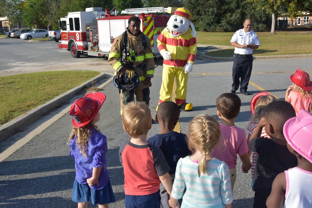 Robins Fire Department Visit Child Development Center