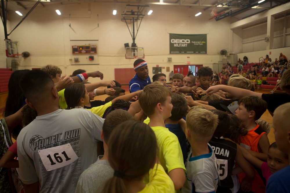 Harlem Globetrotters visit MCBH