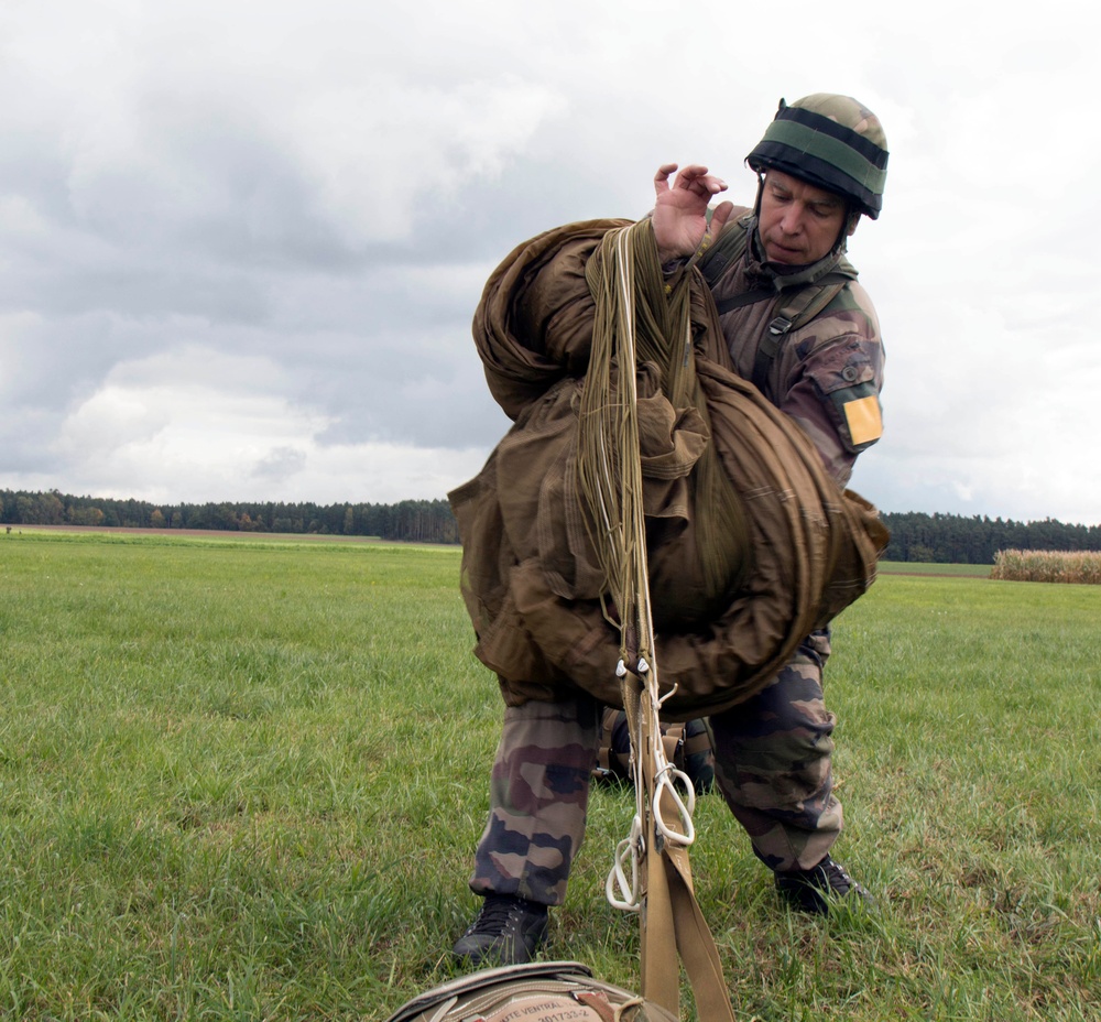 Allied airborne operation during Swift Response