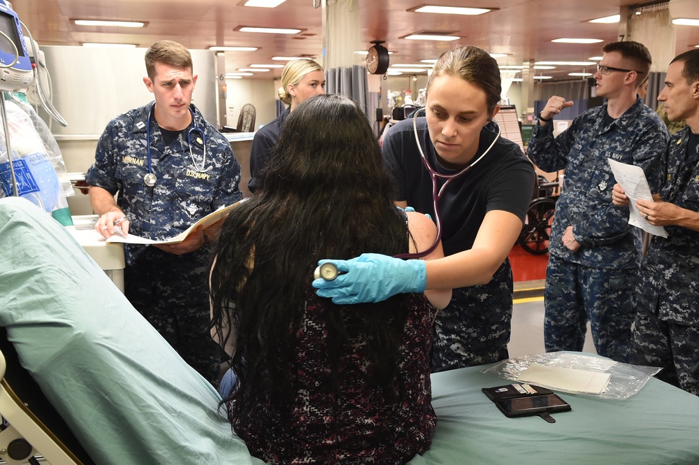 Medical Residents aboard Comfort Respond in Puerto Rico