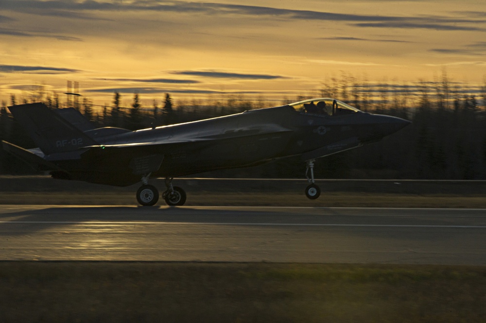 F-35A arrives at Eielson for testing