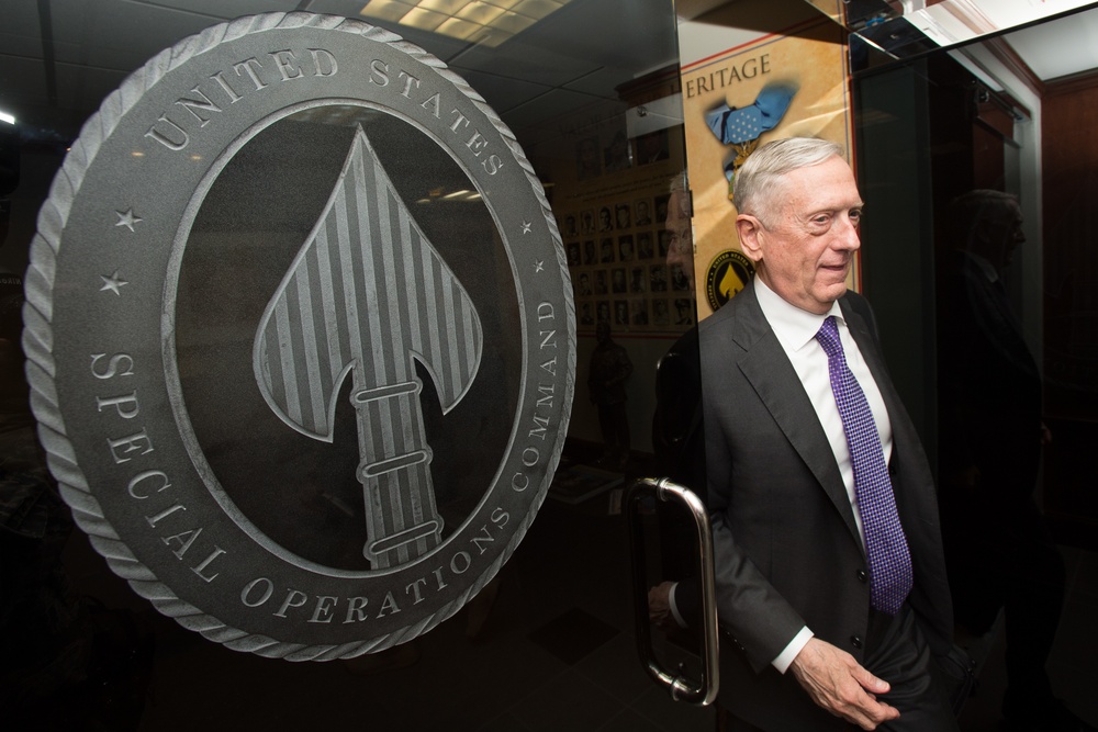 Secretary of Defense visits USSOCOM