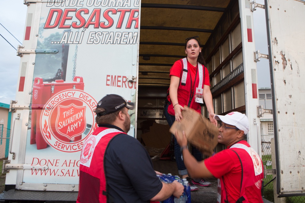 Salvation Army Delivers Water and Food to Humacao