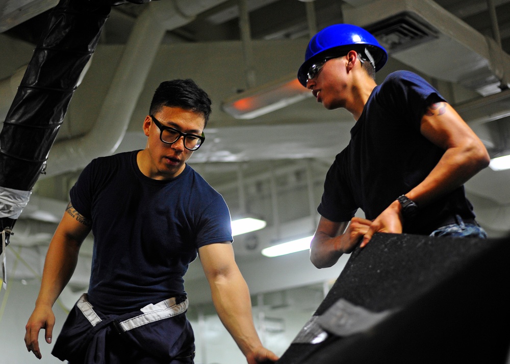 BLR Sailors renovate ship's gym