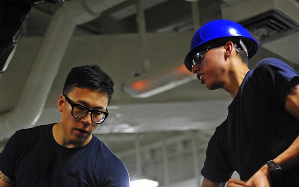 BLR Sailors renovate ship's gym