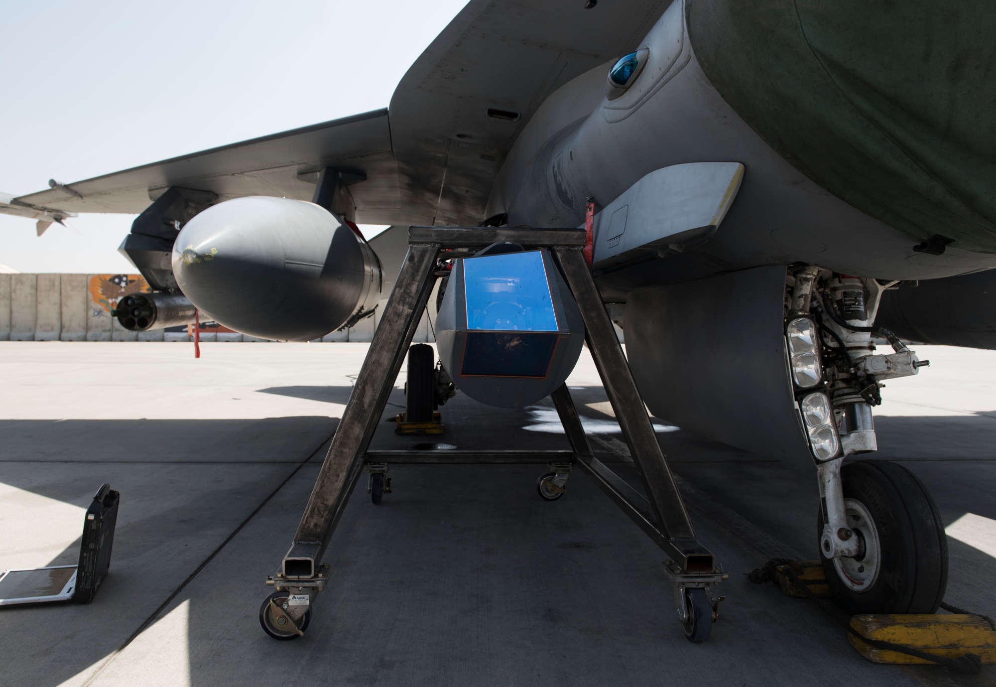 F16 travel pod | Insiderpuj.com