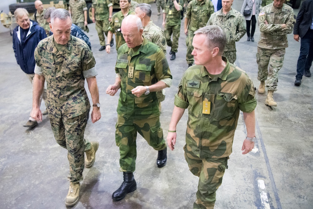CJCS and Admiral Haakon Bruun-Hanssen, Norwegian Chief of Defence visit MCCP-N