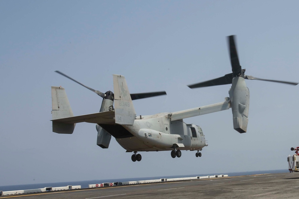 MV-22B Ospreys take off