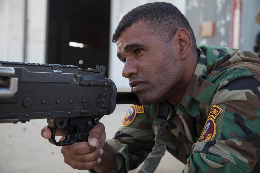Iraqi Security Forces Train on M249