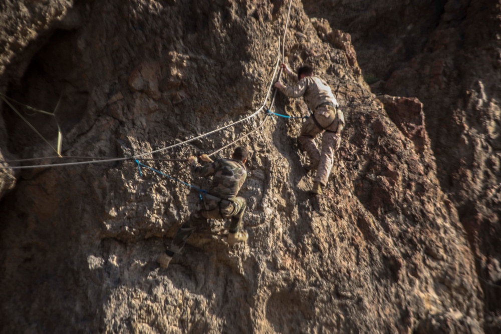 15th MEU participates in the French Desert Commando Course