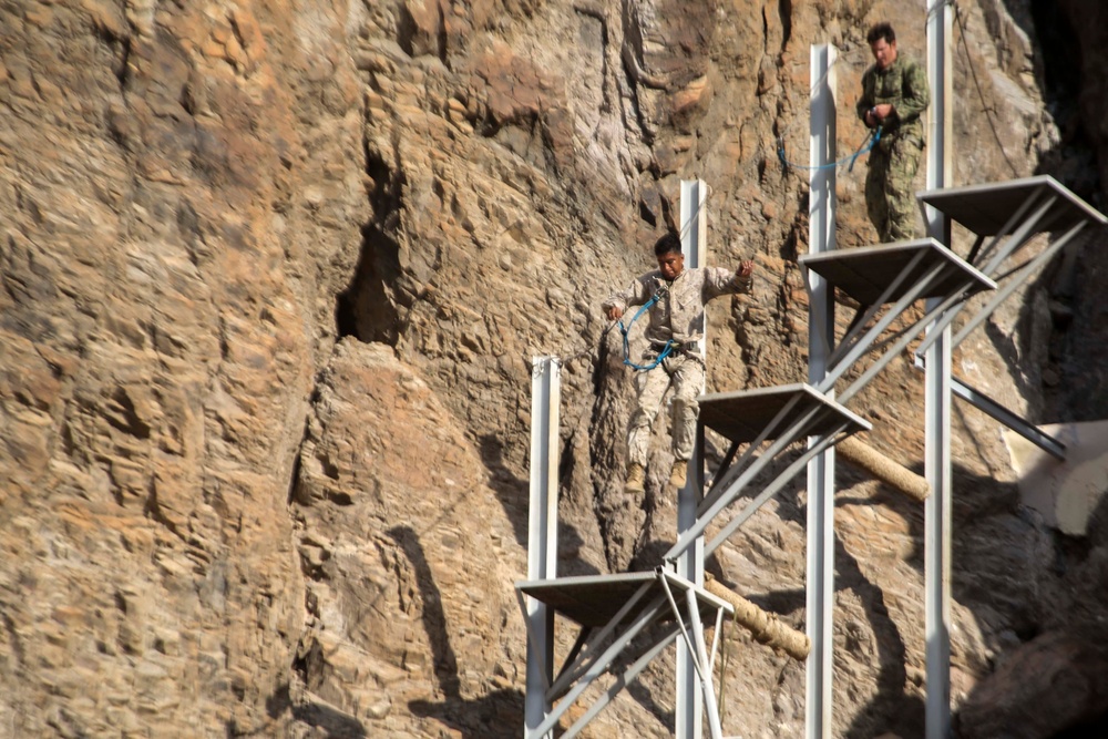 15th MEU participates in the French Desert Commando Course