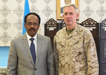 AFRICOM, Dept. of State officials meet with Somalia Pres. Farmaajo