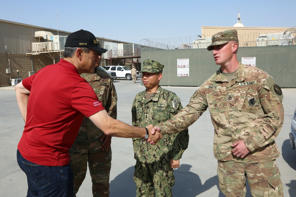 Congressmen Issa Visits CJTF-OIR