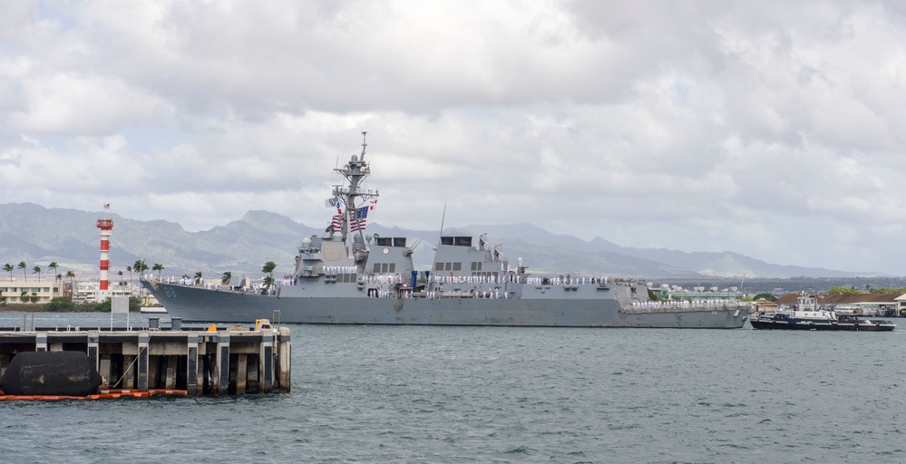 USS Preble Departs Pearl Harbor for Deployment