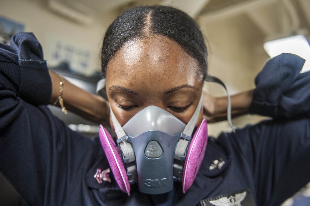 USS America Sailors participates in respirator test