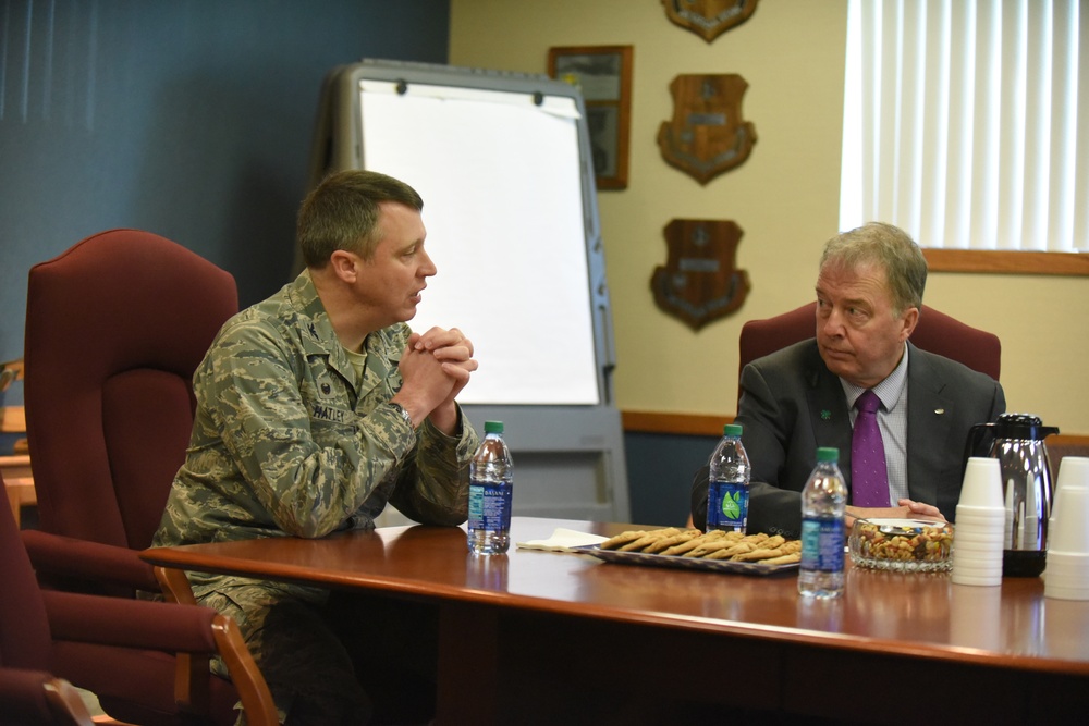 119th Wing commander meets with Fargo Mayor Tim Mahoney