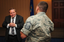 Director of weather visits 25th OWS, forecasts future for career field