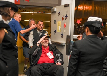 Service Members Welcome Veterans Home