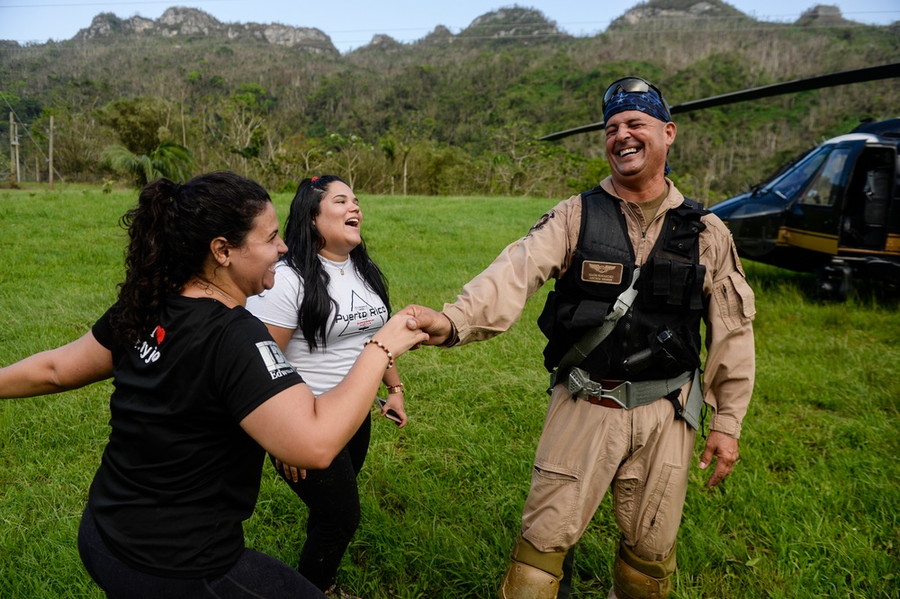 Hurricane Maria: Aid delivery to Utuado