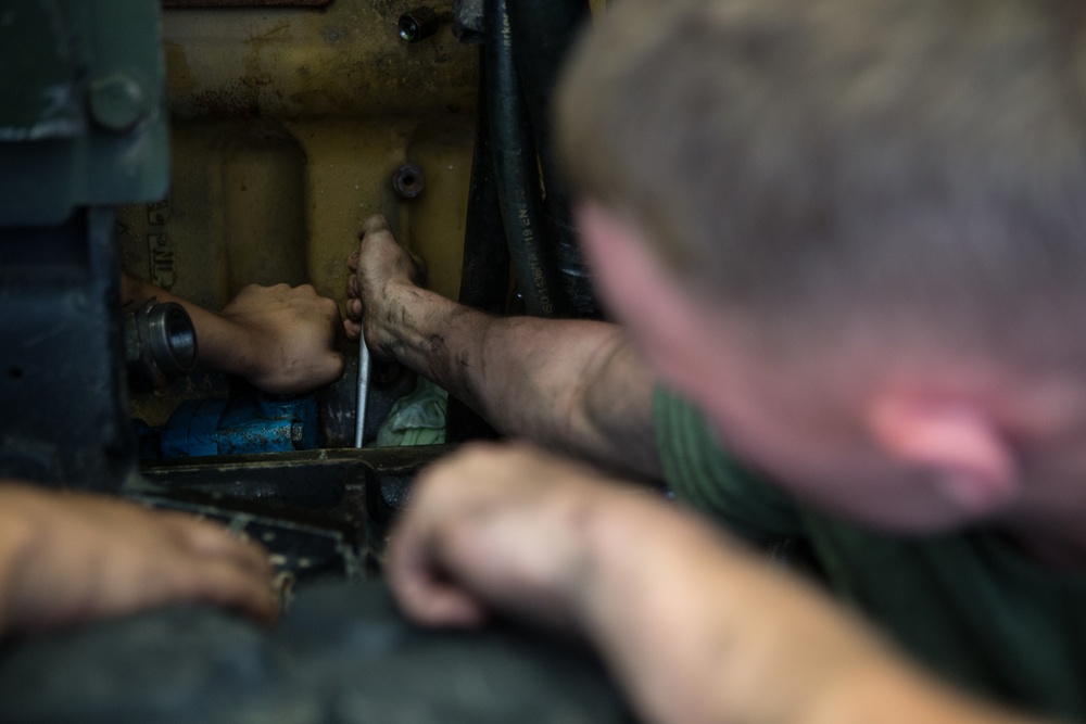 Maintenance amidst the madness: 26th MEU focuses on mission readiness