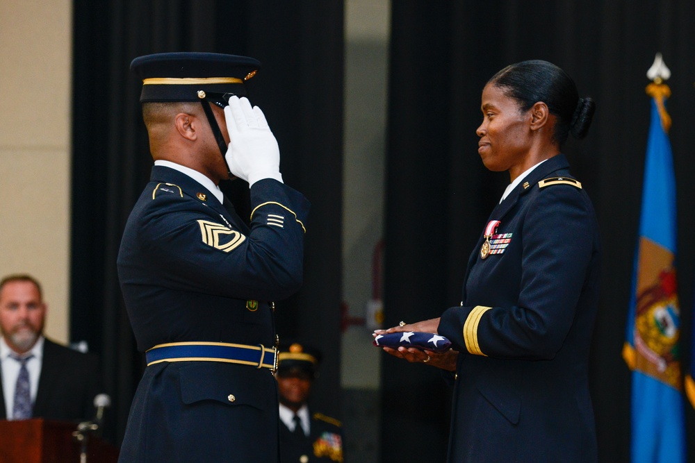 Deputy Commanding General, U.S. Army Human Resources Command retires