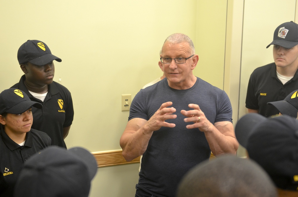 Chef Robert Irvine Visits Tomahawk DFAC