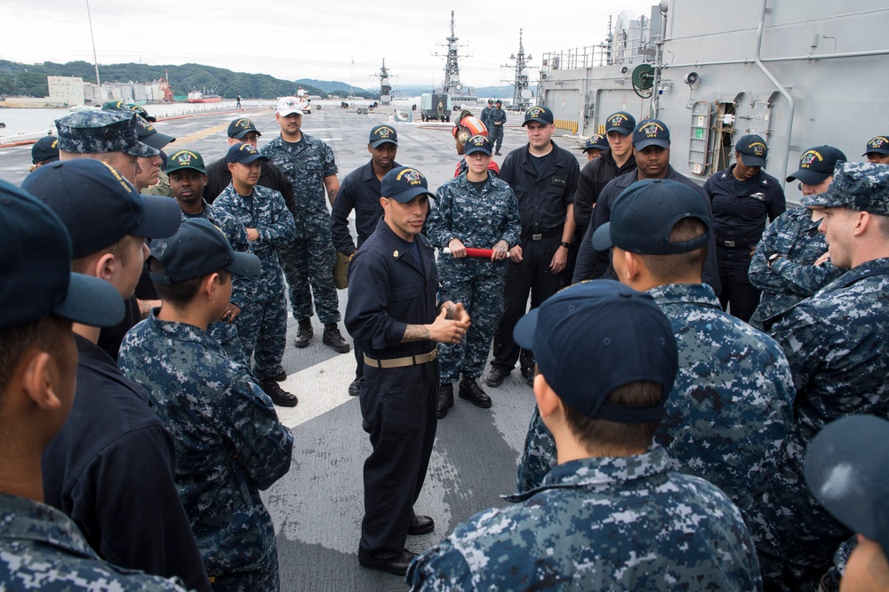 Bonhomme Richard (LHD 6) Air Department Sailors Train on the Flight Deck